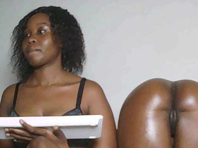 Sandequeen live webcam show