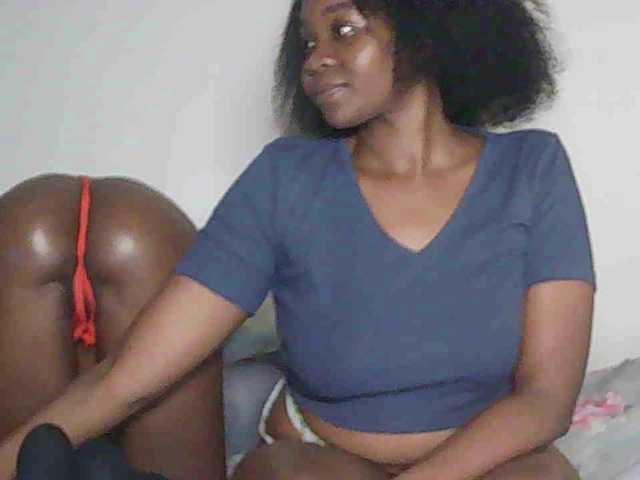 Sandequeen's BongaCams show and profile