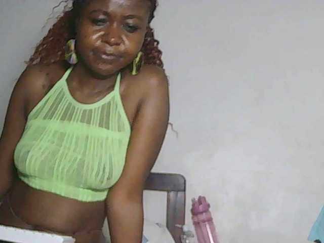 Sandequeen live cam on BongaCams