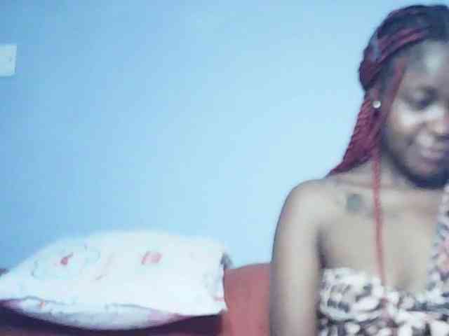 Model: Sandequeen