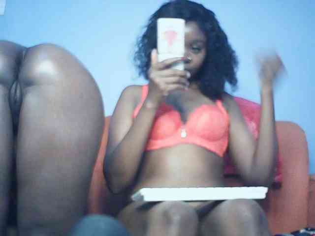 Sandequeen Live Webcam on BongaCams