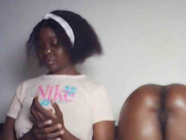 Sandequeen webcam