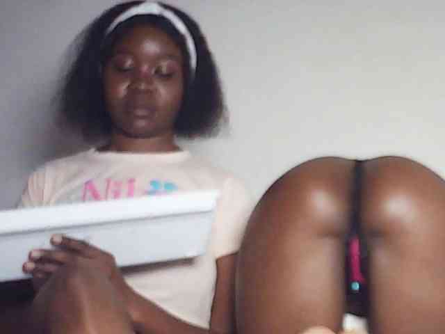 Sandequeen webcam