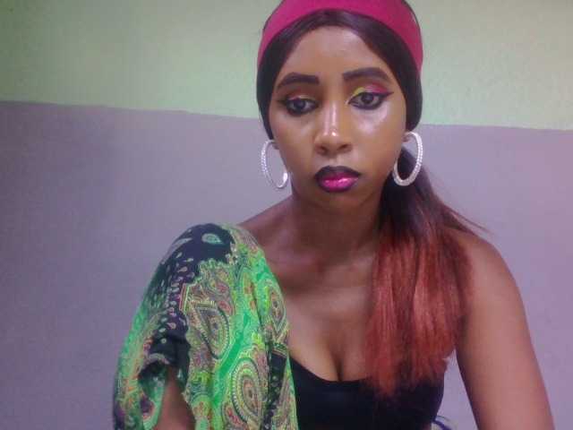 zelioness live cam on BongaCams