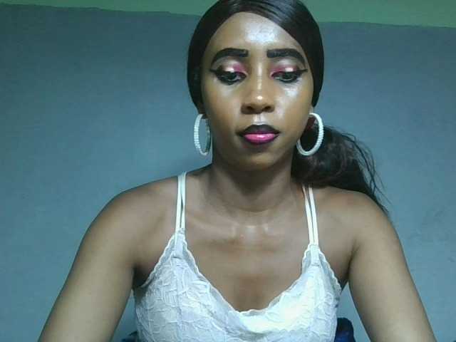zelioness live cam on BongaCams