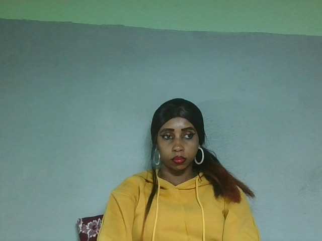 zelioness live cam on BongaCams