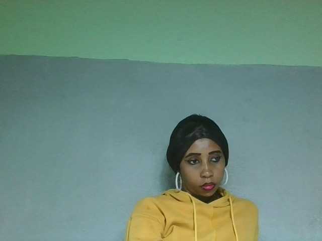 zelioness live cam on BongaCams