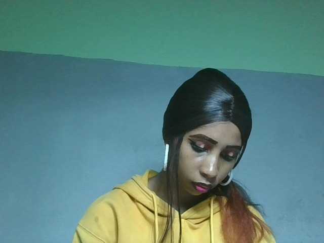zelioness live cam on BongaCams
