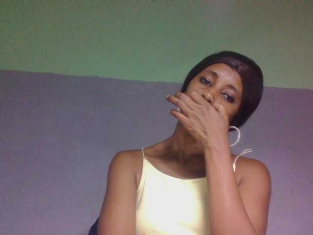 zelioness live cam on BongaCams