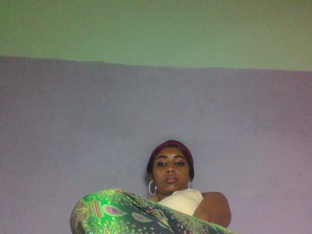 zelioness live cam on BongaCams