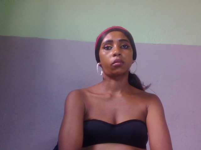 zelioness live cam on BongaCams