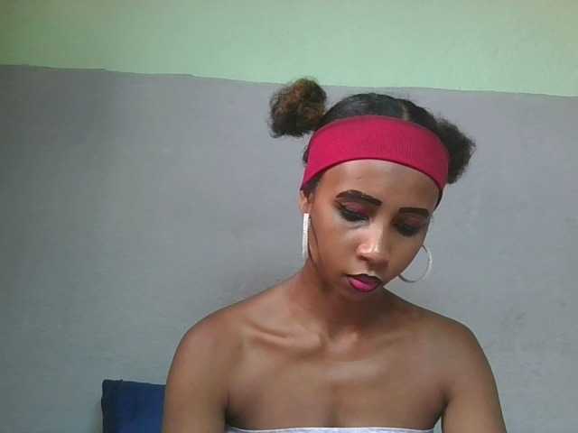 zelioness live cam on BongaCams