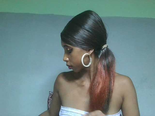 zelioness live cam on BongaCams