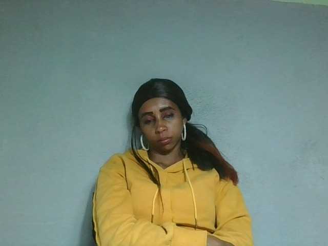 zelioness live cam on BongaCams