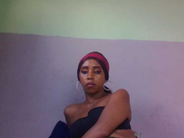 zelioness live cam on BongaCams