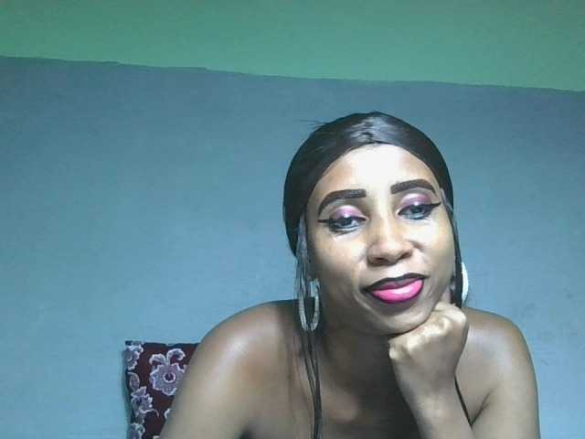 zelioness live cam on BongaCams