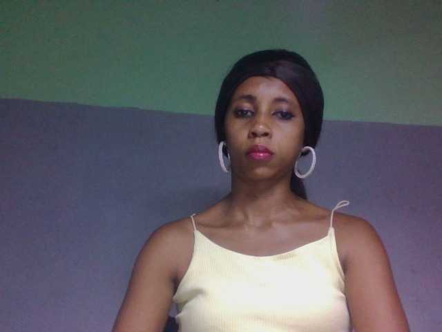 zelioness live cam on BongaCams