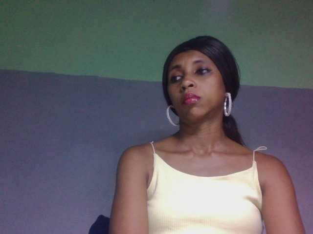 zelioness live cam on BongaCams