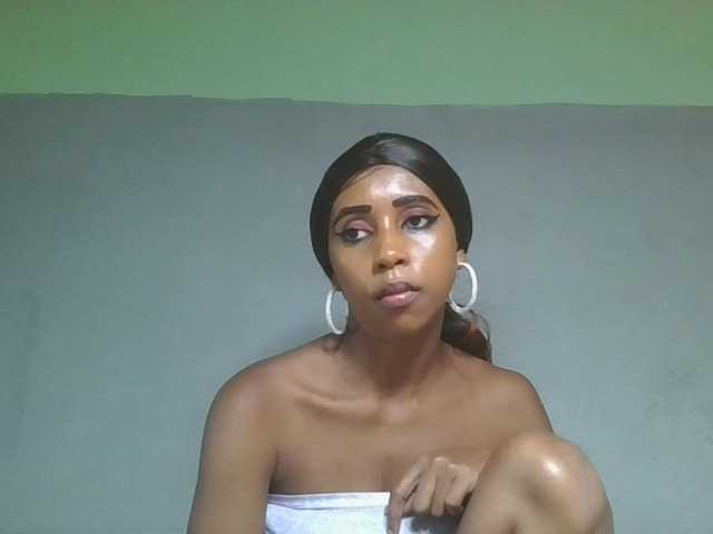 zelioness live cam on BongaCams