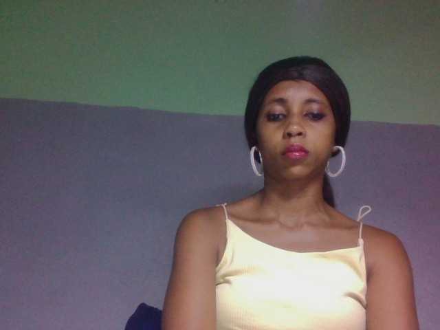 zelioness live cam on BongaCams