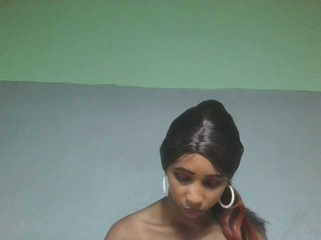 zelioness live cam on BongaCams