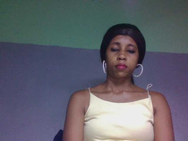 zelioness live cam on BongaCams