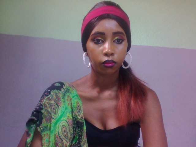 zelioness live cam on BongaCams