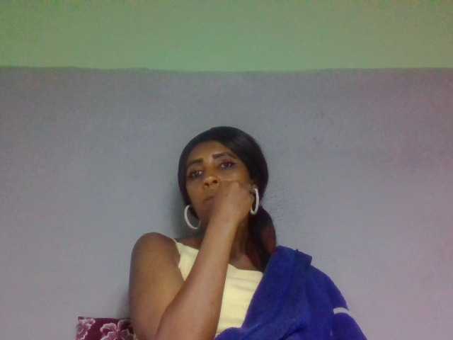 zelioness live cam on BongaCams