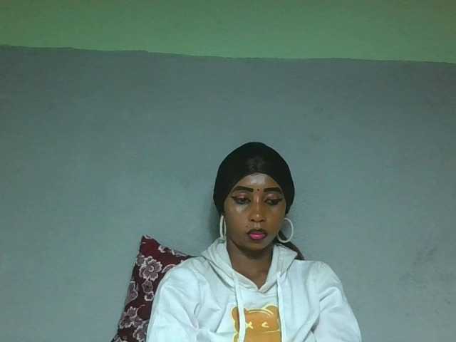 zelioness live cam on BongaCams