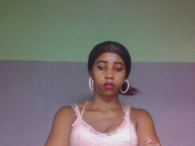 zelioness live cam on BongaCams