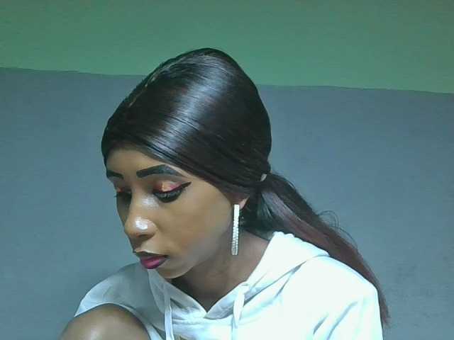 zelioness live cam on BongaCams
