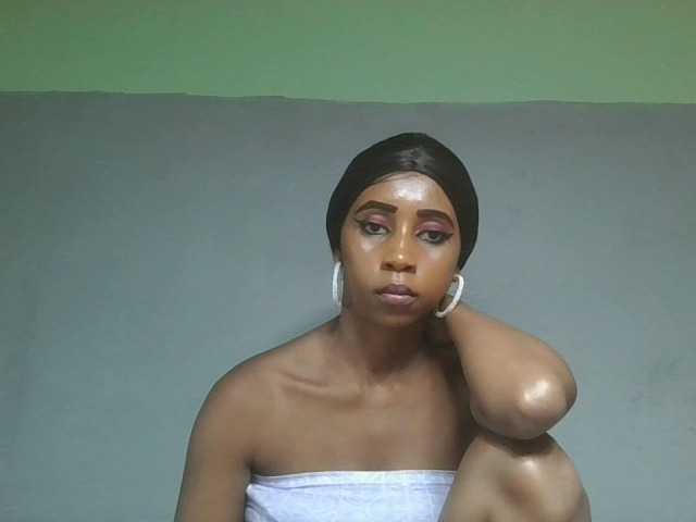 zelioness live cam on BongaCams