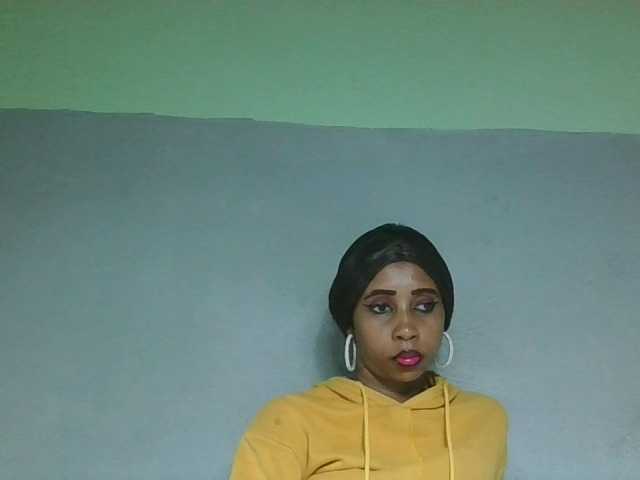 zelioness live cam on BongaCams