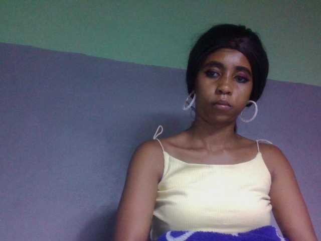 zelioness live cam on BongaCams