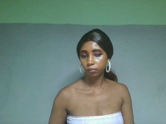zelioness live cam on BongaCams