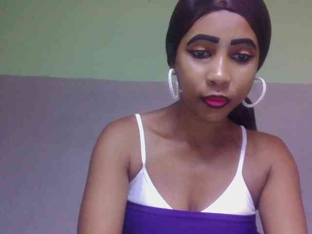 zelioness Live Webcam on BongaCams