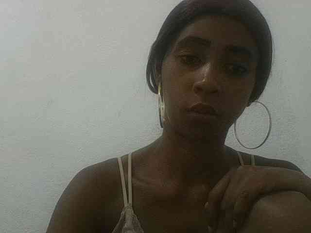 zelioness Live Webcam on BongaCams