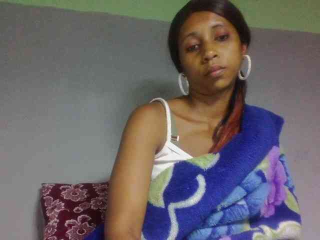 zelioness Live Webcam on BongaCams