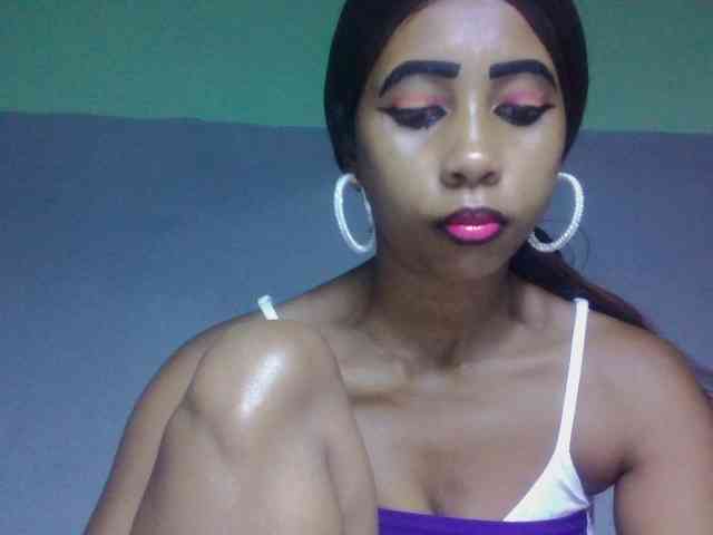 zelioness Live Webcam on BongaCams