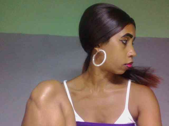 zelioness Live Webcam on BongaCams