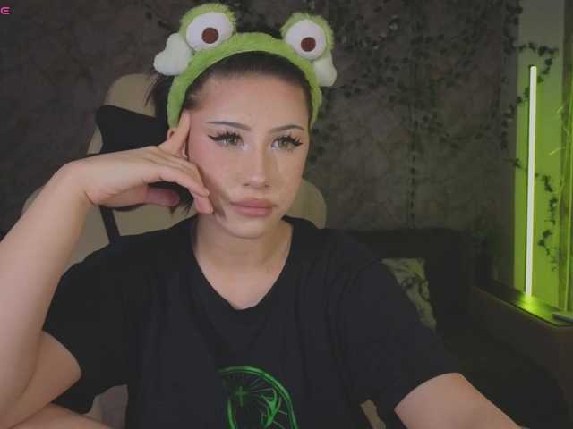 Necucubi02's BongaCams show and profile