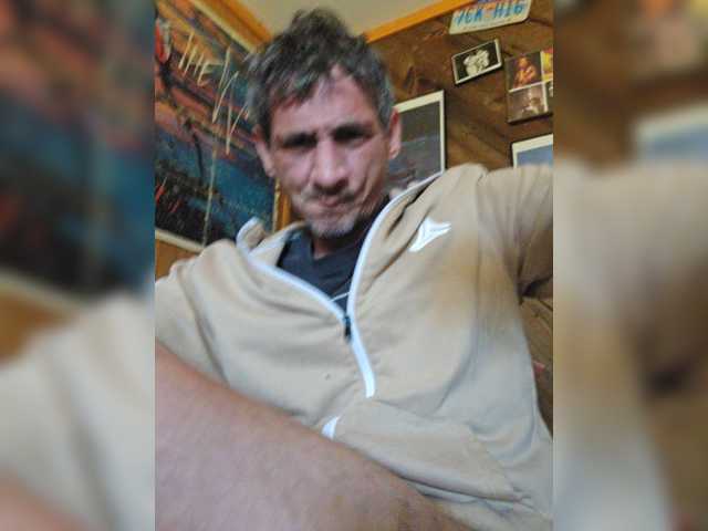 Doobiedown420 — live male cam