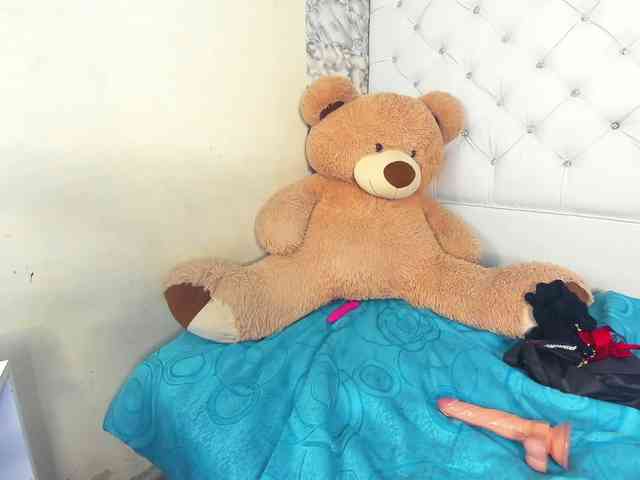ClaritaHill Live Webcam on BongaCams