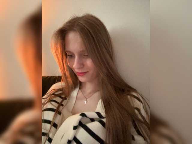 -Pandora- live cam preview