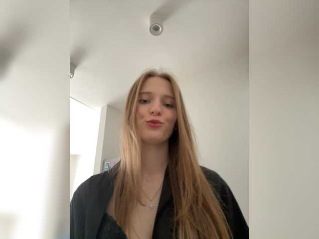 -Pandora- live cam preview