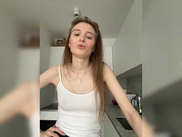 -Pandora- live cam preview