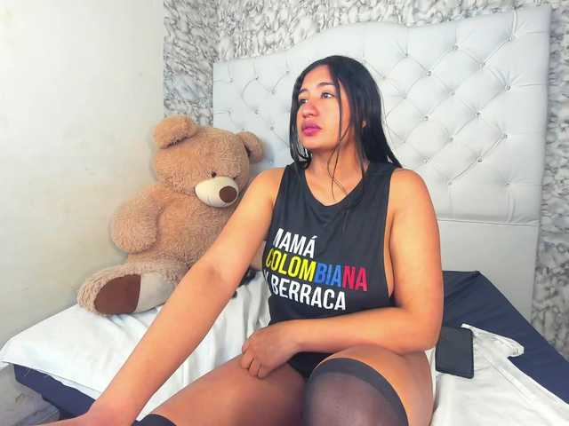 MiaMiller001 live cam on BongaCams