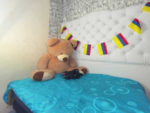 MiaMiller001 live cam on BongaCams