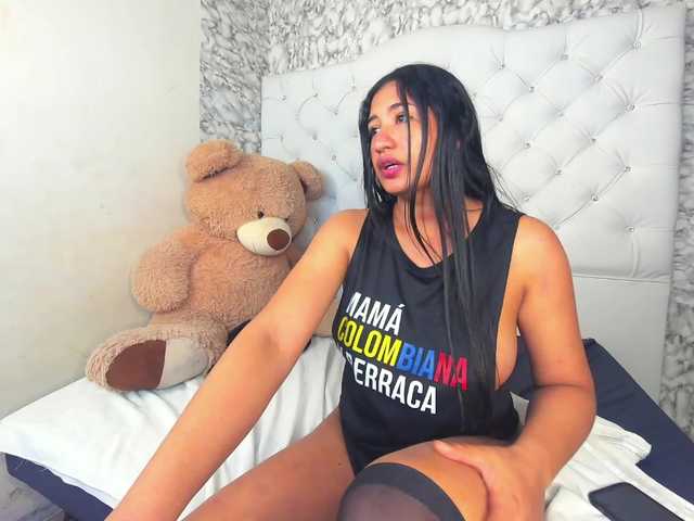MiaMiller001 live cam on BongaCams