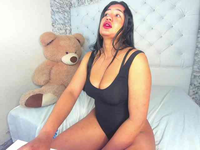 MiaMiller001 webcam